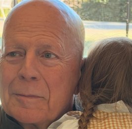 В сеть попали новые фото тяжелобольного Брюса Уиллиса