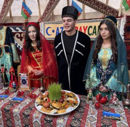 Юрта, посвященная Азербайджану, украсила Новруз в Астане