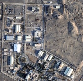 США и Израиль нанесли удар по ядерному объекту в иранском Натанзе