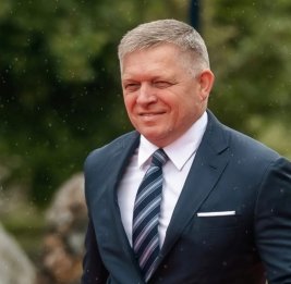 Фицо призвал заменить Каллас, чтобы ЕС пустили за стол переговоров по Украине