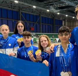 Азербайджанские пловцы завоевали 47 медалей в Грузии