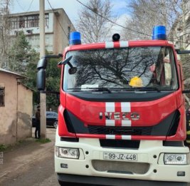 Пожар в жилом доме в Гяндже