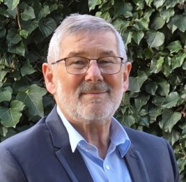 Пост мэра во Франции занял кандидат с фамилией, похожей на "Гитлер"