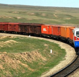 Казахстан и Китай развивают контейнерные сервисы по ТМТМ