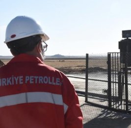 В турецком Диярбакыре планируются бурение до 100 нефтяныx скважин