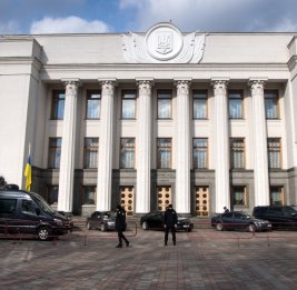 Почти 60 депутатов Рады отказались выходить на работу 25 марта из-за угроз