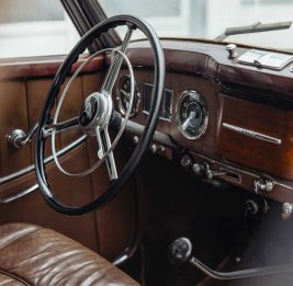 Азербайджан освободил ввоз раритетных автомобилей от НДС, акциза и таможенной пошлины