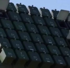 В Китае впервые показали мобильную систему роевого боя БПЛА "Атлас"