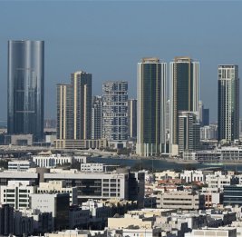 В Абу-Даби заявили о гибели двух человек при падении обломков ракеты