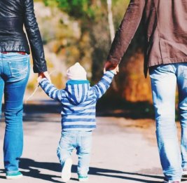 В Азербайджане 856 детей переданы на усыновление