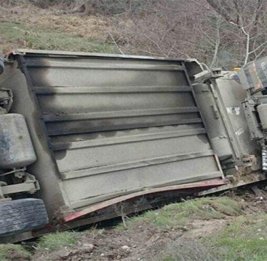 В Кяльбаджаре перевернулся грузовой автомобиль, погибли 3 человека