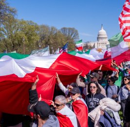 Марш иранских эмигрантов в Вашингтоне