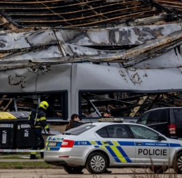 МВД Чехии: По делу о поджоге на территории оружейного завода задержаны пять человек