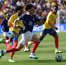 Сборная Колумбии по футболу в товарищеском матче проиграла Франции