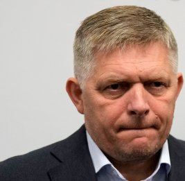 Фицо обвинил Еврокомиссию в сговоре с Зеленским из-за нефтепровода "Дружба"