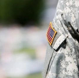 
СМИ: Почти 350 военных США получили ранения с начала операции против Ирана
