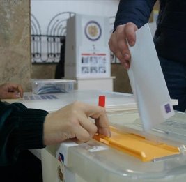 Расклад сил в зоне турбулентности
