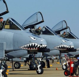 Американских самолетов на Ближнем Востоке прибывает