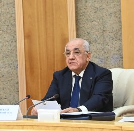 
Средний коридор превращается в одну из самых перспективных транспортных магистралей Евразии - Али Асадов