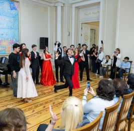 Музыка шутит 