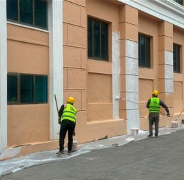 В Баку устранют последствия акта вандализма в Киноцентре &laquo;Низами&raquo;