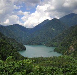 Министр туризма Абхазии Логуа назвал цифру турпотока в год, к которой стремится