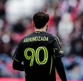 Нариман Ахундзаде провел свой второй матч в MLS, его команда одержала победу