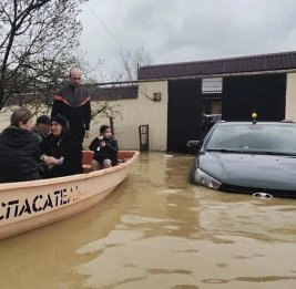 
Тело еще одного ребенка нашли в Дагестане после паводков