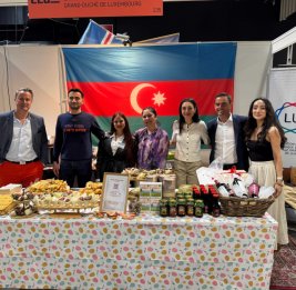 
Большой интерес к азербайджанскому стенду в Люксембурге