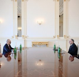 
Президент Ильхам Алиев принял генерального прокурора Верховного суда Турции