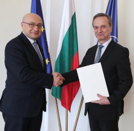 Посол Азербайджана в Болгарии вручил копии верительных грамот заместителю министра иностранных дел этой страны