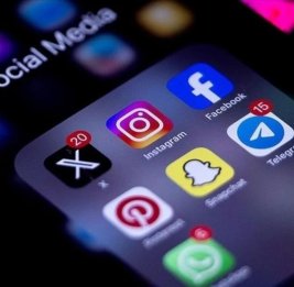 Мицотакис объявил о запрете соцсетей в Греции для детей до 15 лет