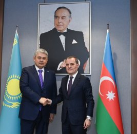 Главы МИД Азербайджана и Казахстана обсудили региональные вопросы