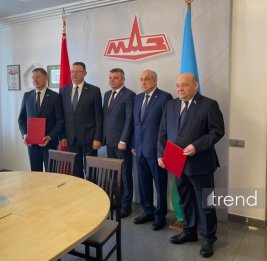 В Минске состоялось подписание соглашения о сборке новой партии коммунальной техники на базе шасси МАЗ на Гянджинском автомобильном заводе