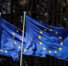 Хата ЕС с краю