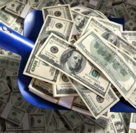 Россия гребет деньги лопатой
