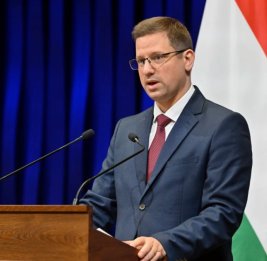 
Гуйяш: Венгерские семьи не должны платить за ошибки Брюсселя