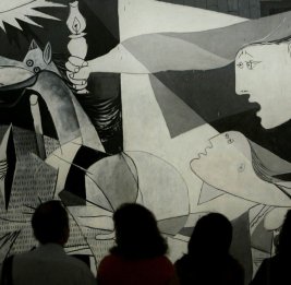 Картина Герника стала центром политического спора в Испании