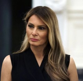 
Мелания Трамп заявила, что никогда не имела каких-либо отношений с Эпштейном