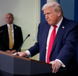 В конгрессе США призвали врача Белого дома проверить адекватность Трампа