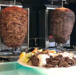 В Тертере два человека отравились донером