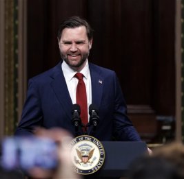 Вэнс прибыл в отель Serena, где запланированы переговоры США и Ирана