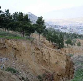 На проспекте Гянджа произошёл оползень: специалисты работают на месте