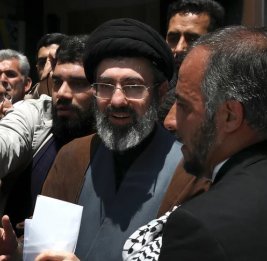 Стало известно, почему новый верховный лидер Ирана не появляется на публике