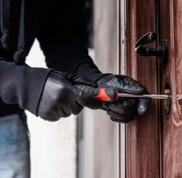 В Сабунчу арестован подозреваемый в краже из дома 320 тыс. манатов
