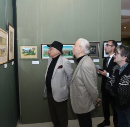 Изобразительное искусство на бумаге