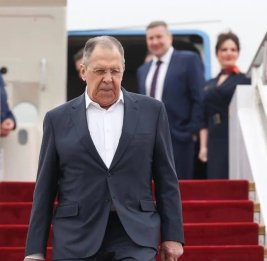 Лавров прибыл с визитом в Китай
