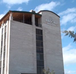 В Азербайджане приостановлена деятельность известного отеля