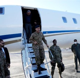 Высокопоставленные чиновники Пакистана прибыли в Иран