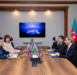 
Словакия и Азербайджан обсудили расширение сотрудничества в железнодорожной сфере